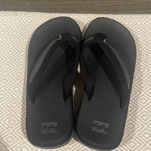 Black Kids Billabong flip flops Size 4